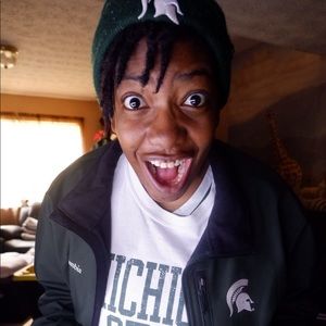 Meet your Posher, Victoria